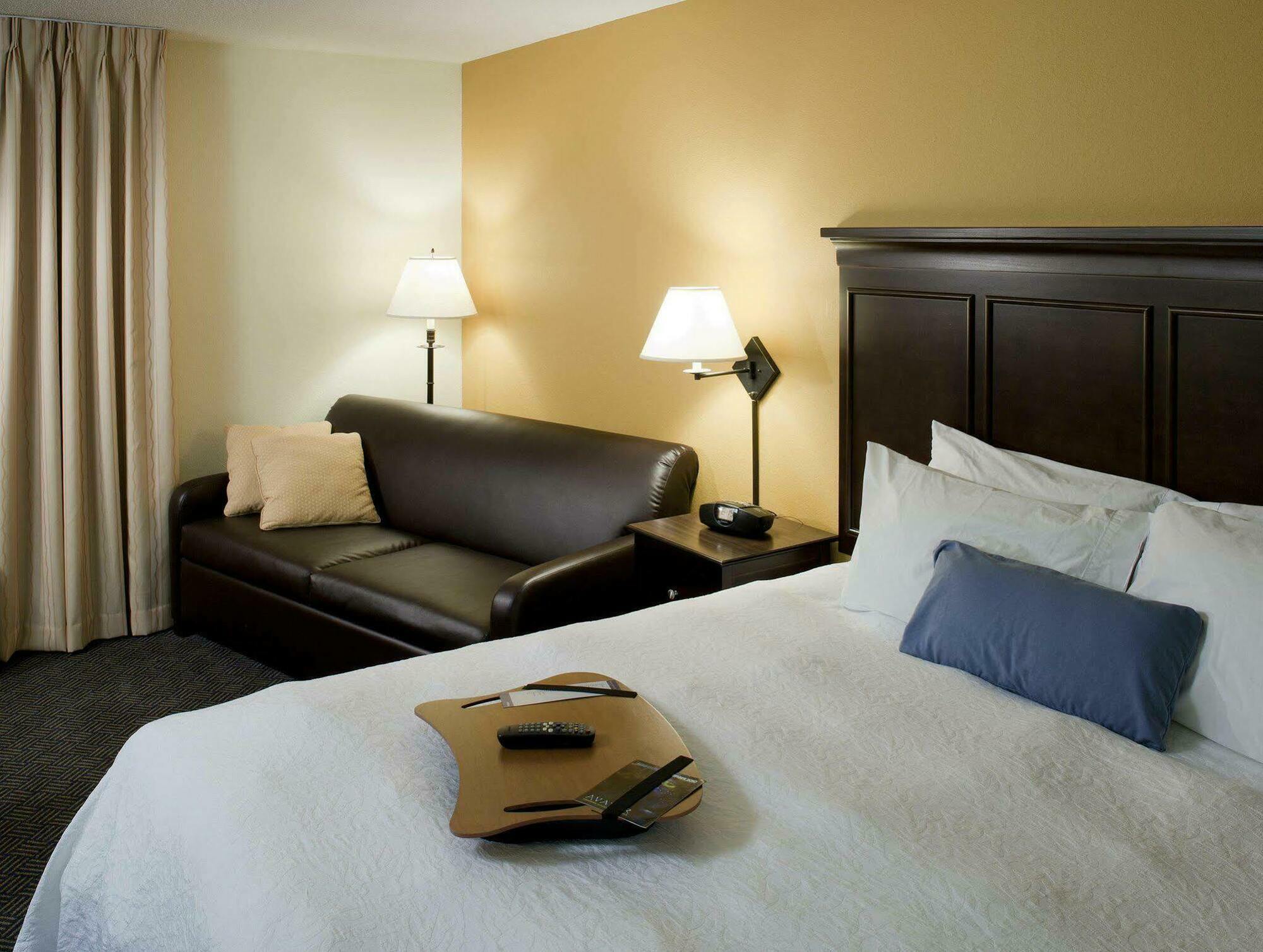 Hampton Inn & Suites Pueblo-Southgate Zimmer foto